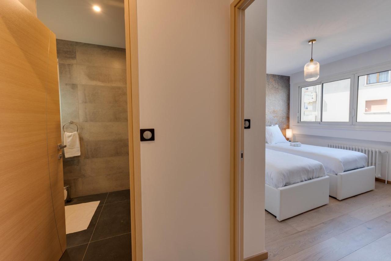 Swan Lake - Design Apartment Facing Lake Annecy Kültér fotó