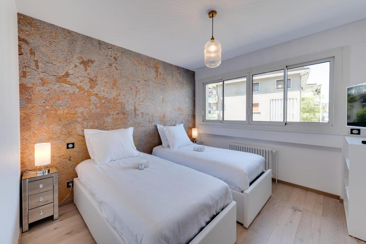Swan Lake - Design Apartment Facing Lake Annecy Kültér fotó